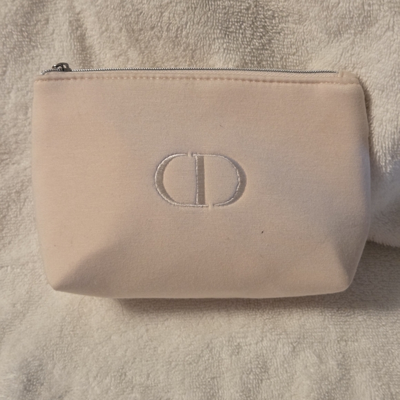 NWOB Dior Pouch Brand new - Picture 2 of 7